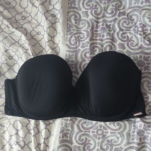 Tahari Elegant Black Strapless Bra